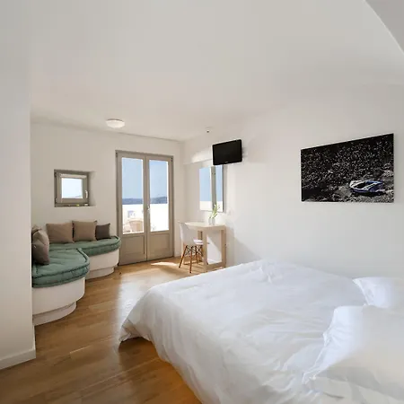 Panorama Boutique Fira (Santorini)