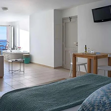 Panorama Boutique Hotel 4*